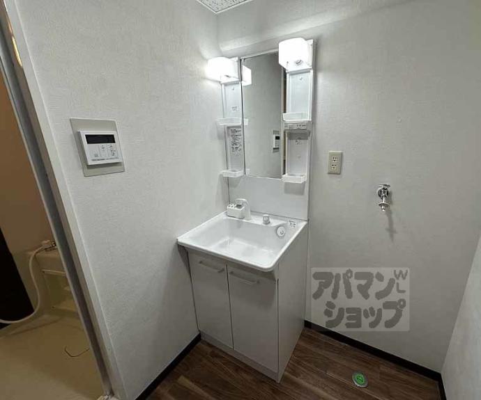 【サンロード朱雀】間取