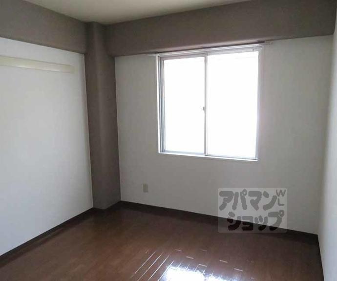 【サンロード朱雀】間取