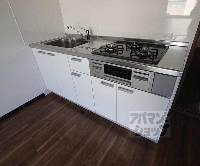 【サンロード朱雀】間取