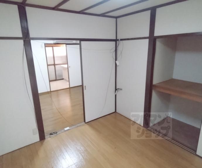 【西野大鳥井町テラスハウス】間取