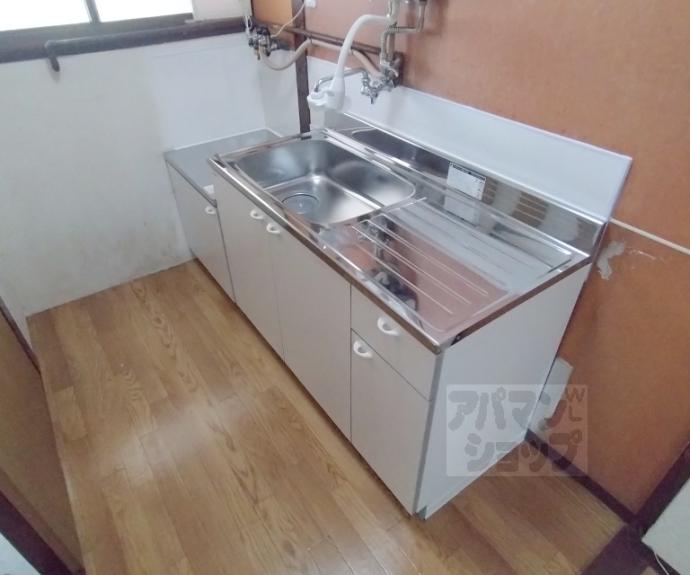 【西野大鳥井町テラスハウス】間取