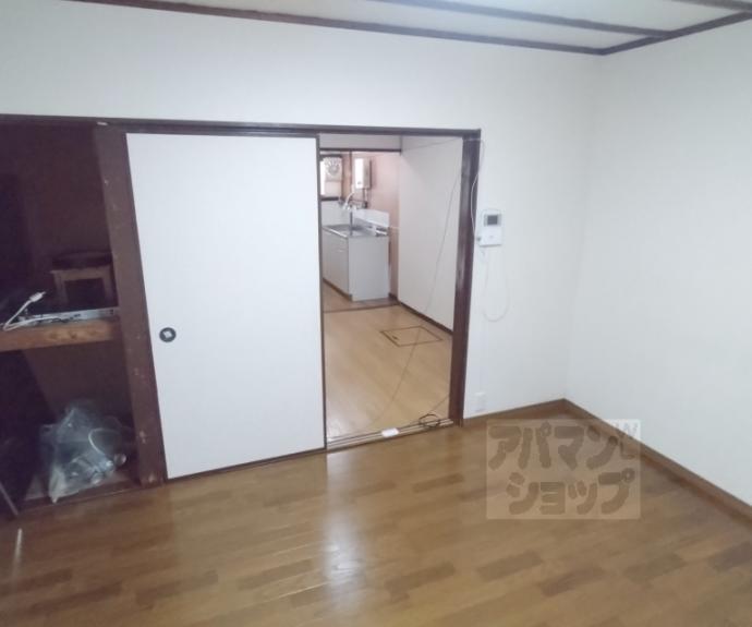 【西野大鳥井町テラスハウス】間取