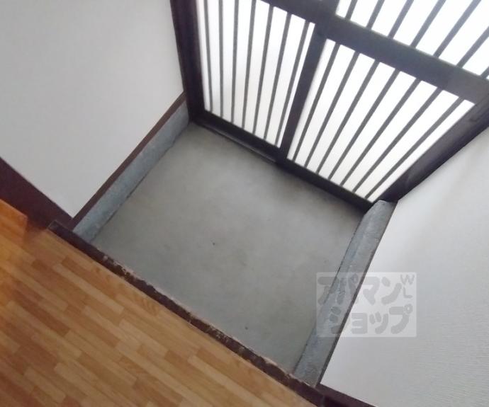 【西野大鳥井町テラスハウス】間取