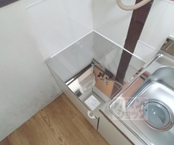 【西野大鳥井町テラスハウス】間取