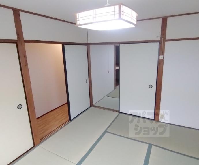 【西野大鳥井町テラスハウス】間取