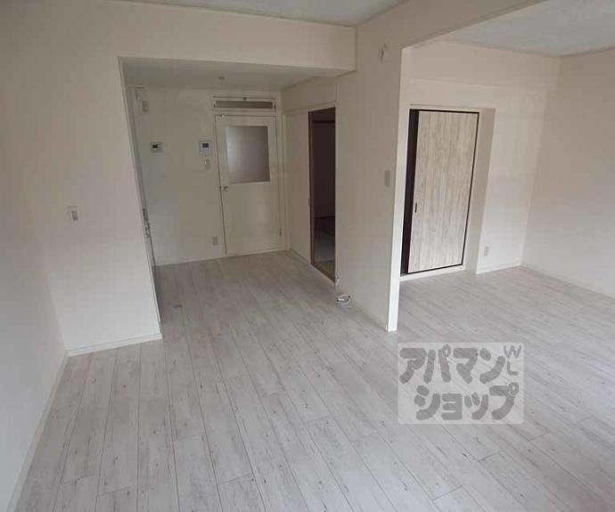 【嵯峨野ロイヤルハイツ】間取