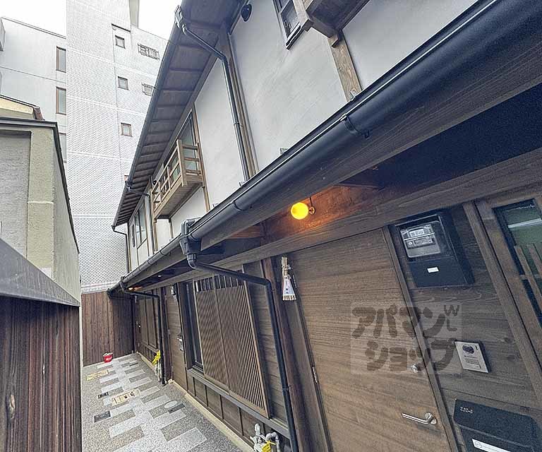 下京区小田原町２３２－７貸家