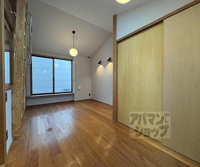 【下京区小田原町２３２－７貸家】間取