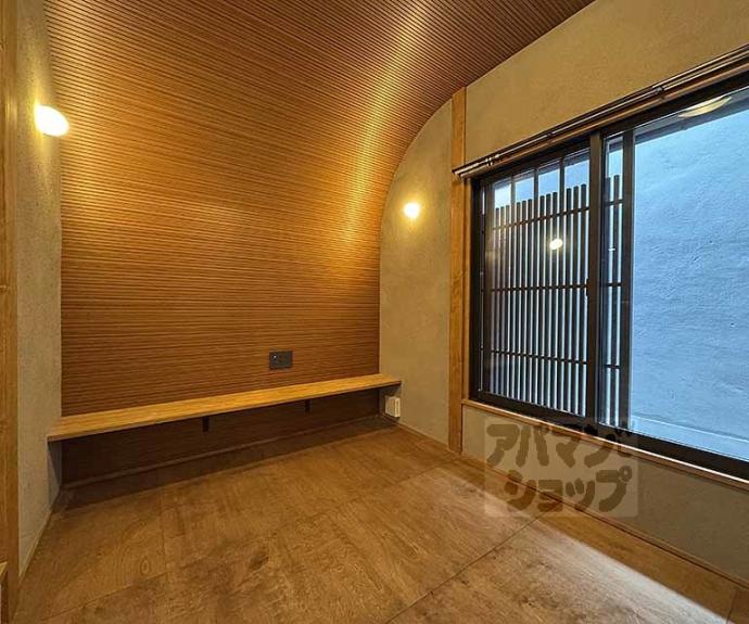 【下京区小田原町２３２－７貸家】間取