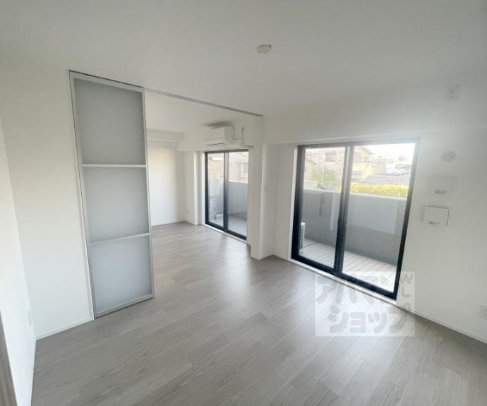 【リーガル京都御所西V】間取