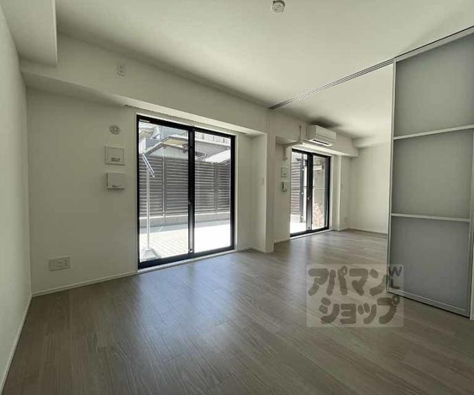 【リーガル京都御所西V】間取