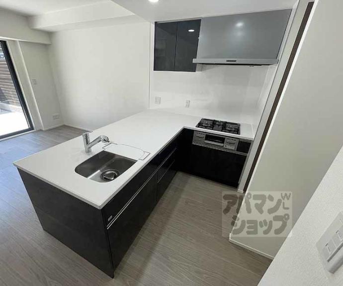 【リーガル京都御所西V】間取