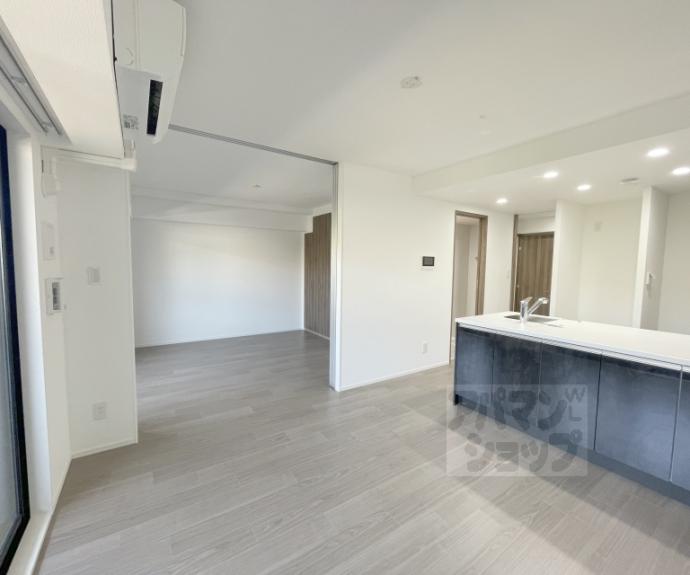 【リーガル京都御所西V】間取