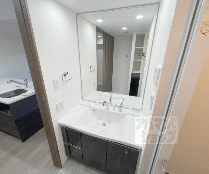 【リーガル京都御所西V】間取