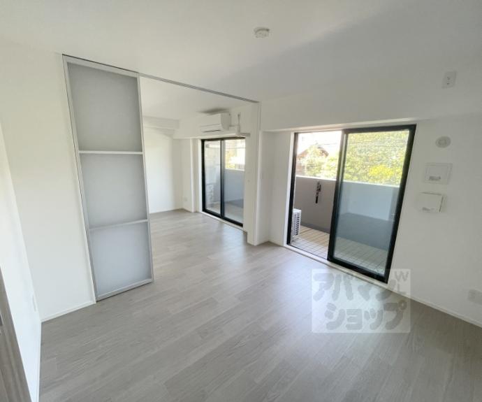 【リーガル京都御所西V】間取