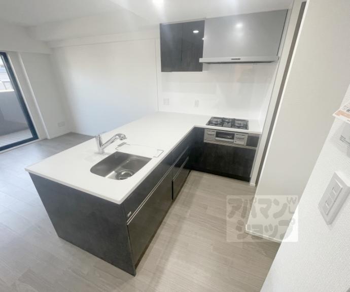 【リーガル京都御所西V】間取