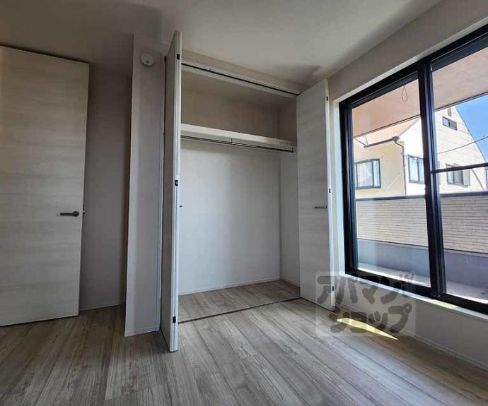 【御陵北山町貸家】