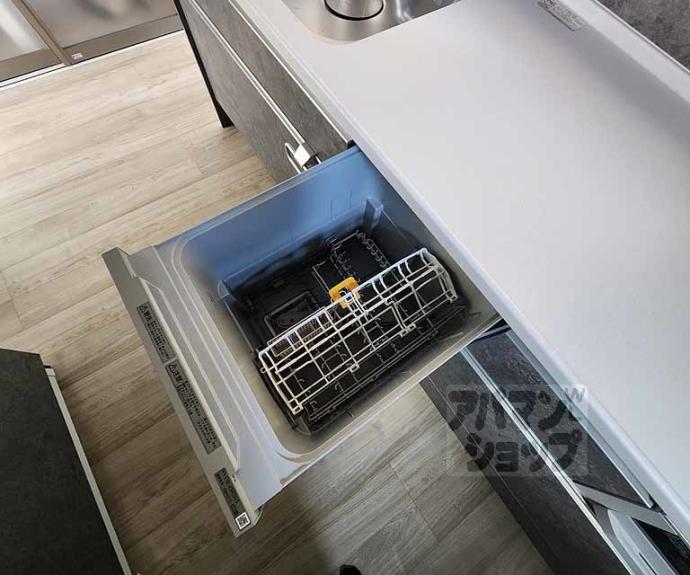 【御陵北山町貸家】