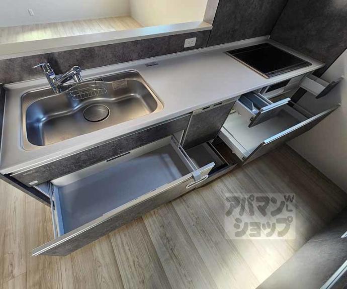 【御陵北山町貸家】