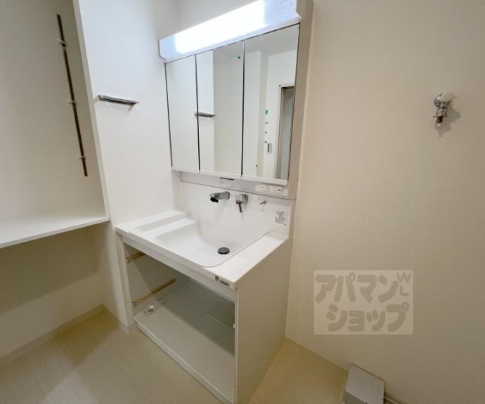 【ＲＯＵＡＧＥ御所南】間取