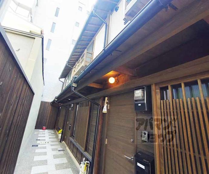 【下京区小田原町２３２－７貸家】間取