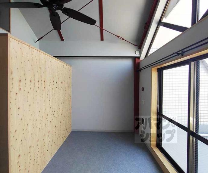 【ＫＡＲＡＳＵＭＡ　ＳＴＥＰｓ】間取