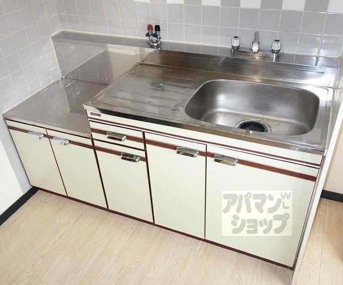 【西新屋敷太夫町マンション】間取