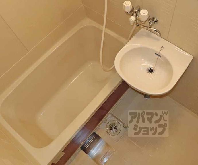 【西新屋敷太夫町マンション】