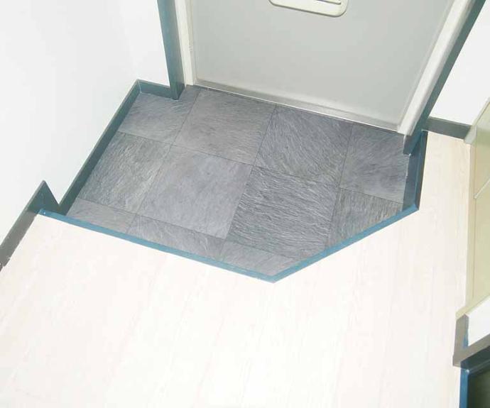 【西新屋敷太夫町マンション】間取