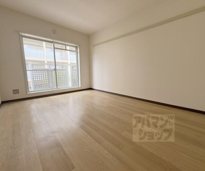 【サンコート五條】間取