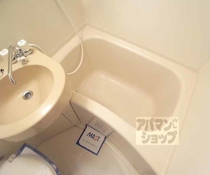 【ＣＡＳＡ　ＥＭＯＮ】間取