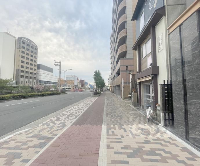 【プレミスト京都二条城北】間取