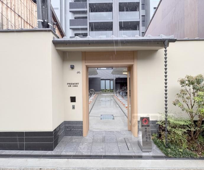 【プレミスト京都二条城北】間取