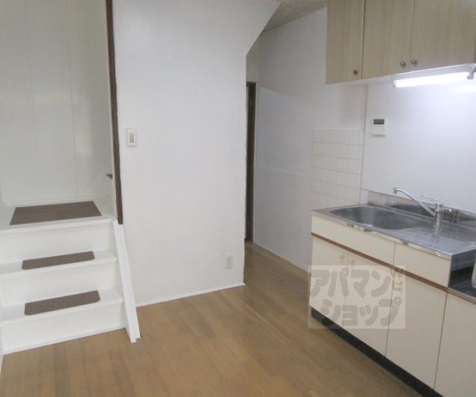 【大宮玄琢北東町１－１７】間取