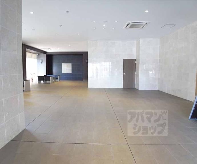 【プレサンスロジェ太秦天神川駅前】間取