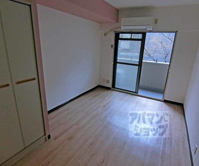 【ヤングヴィレッジ嵯峨】間取