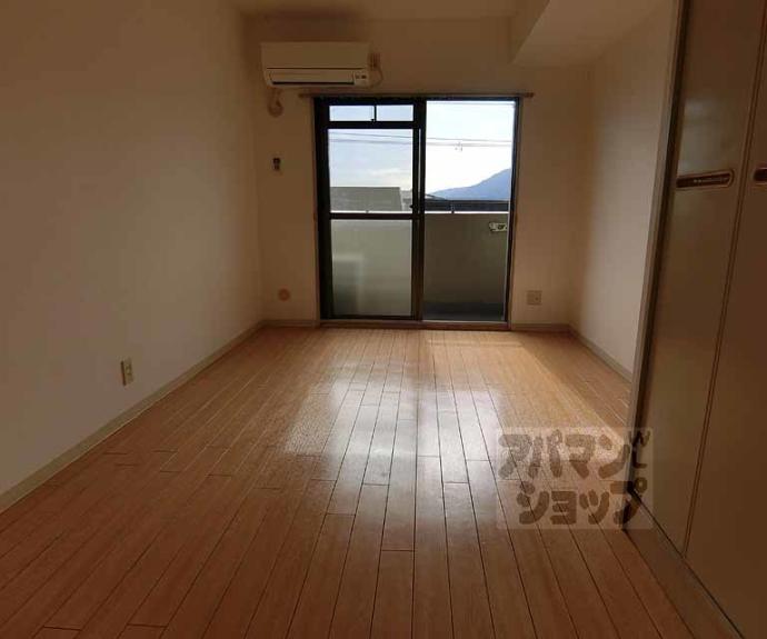 【ヤングヴィレッジ嵯峨】間取