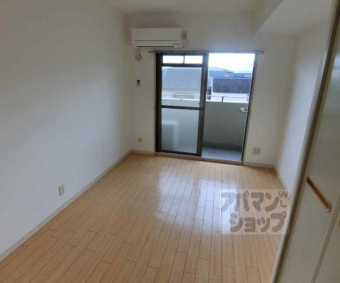 【ヤングヴィレッジ嵯峨】間取