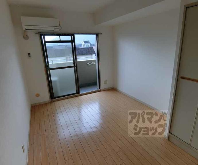 【ヤングヴィレッジ嵯峨】間取