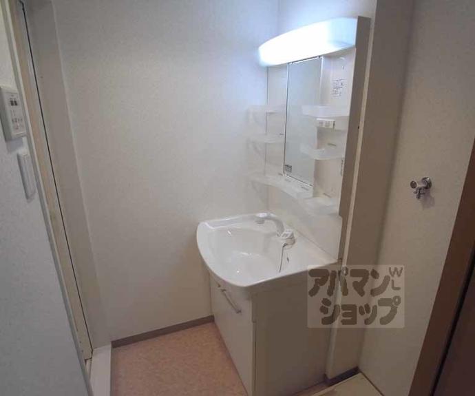 【ヴィータ京都西院】間取