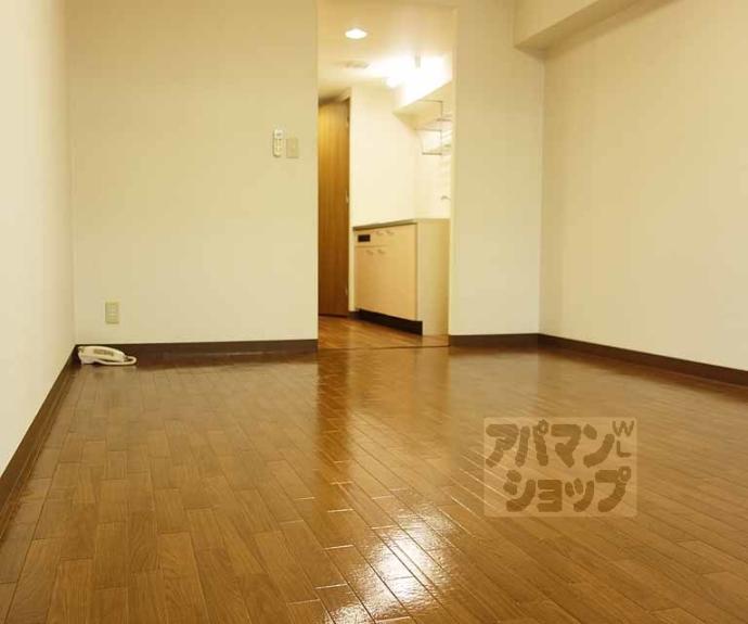 【ＫＩＮＤ（ＥＮ）Ⅲ　南館】間取