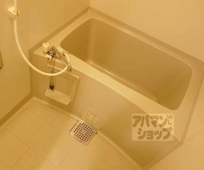 【ＫＩＮＤ（ＥＮ）Ⅲ　南館】間取