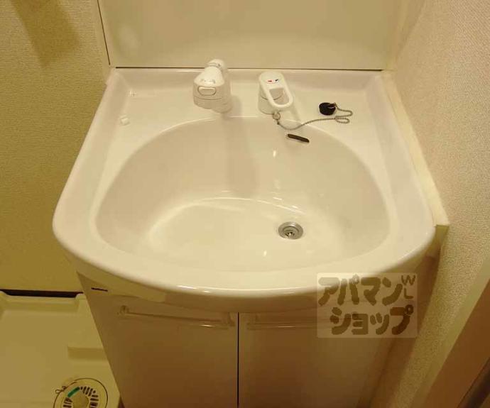 【ＫＩＮＤ（ＥＮ）Ⅲ　南館】間取