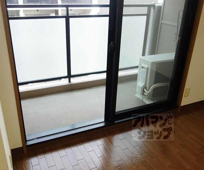 【ＫＩＮＤ（ＥＮ）Ⅲ　南館】間取