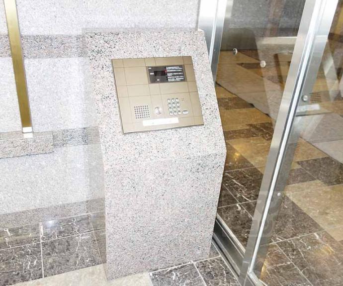 【ＫＩＮＤ（ＥＮ）Ⅲ　南館】間取