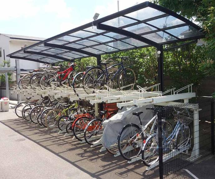 【ＫＩＮＤ（ＥＮ）Ⅲ　南館】間取