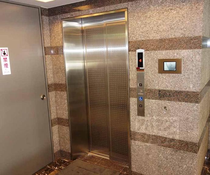 【ＫＩＮＤ（ＥＮ）Ⅲ　南館】間取