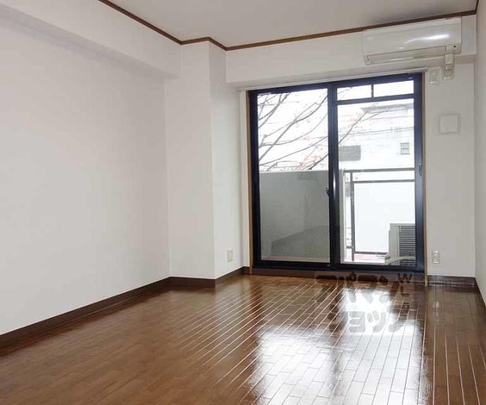 【ＫＩＮＤ（ＥＮ）Ⅲ　南館】間取