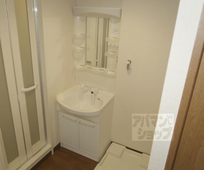 【ＫＩＮＤ（ＥＮ）Ⅲ　南館】間取