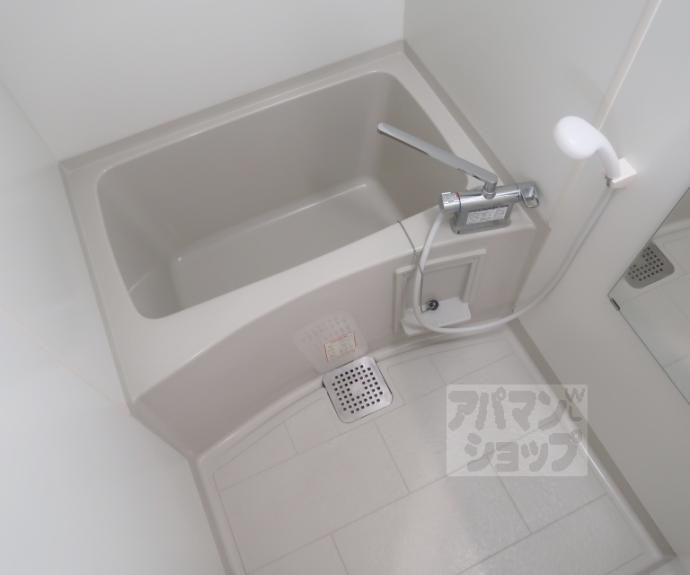 【ＫＩＮＤ（ＥＮ）Ⅲ　南館】間取